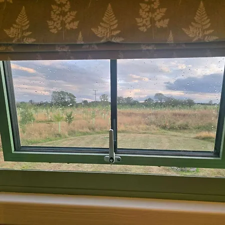Дом отдыха Shepherds Rest - Shepherds Hut - New For 2026